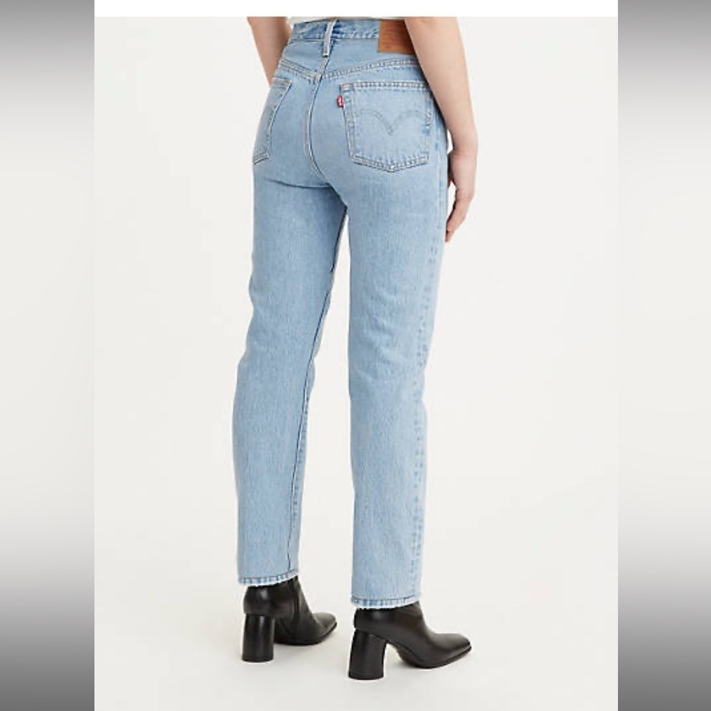 ✨WEEKEND SALE SHIPS MONDAY✨ Levi’s 501 High Waist Denim Jeans